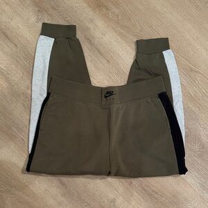 Nike Women’s Olive Joggers